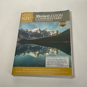 NIV® Standard Lesson Commentary® Large Print Edition 2020-2021